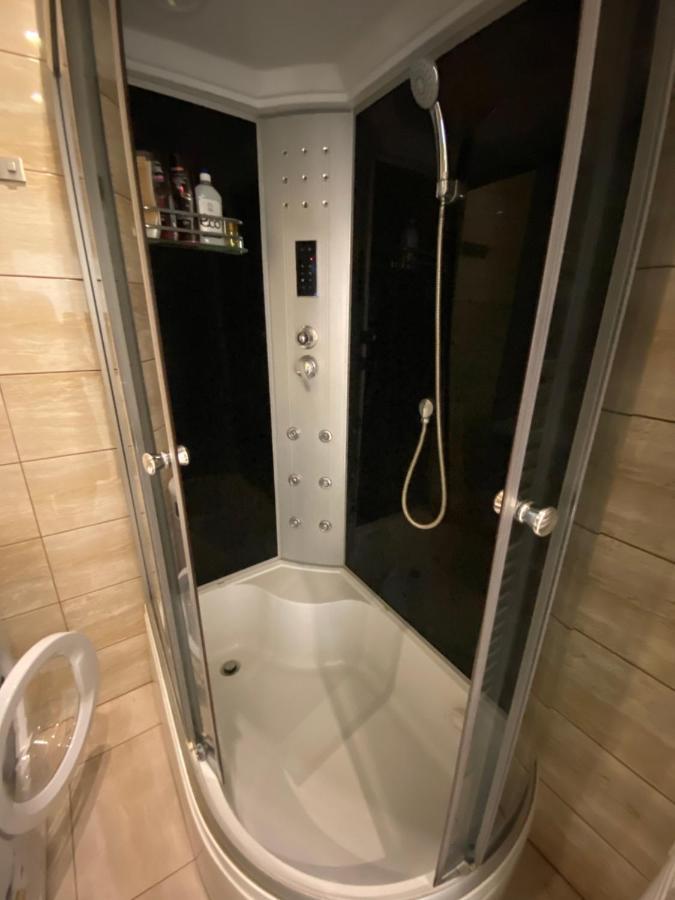 Tomas Apartment 采西斯 外观 照片
